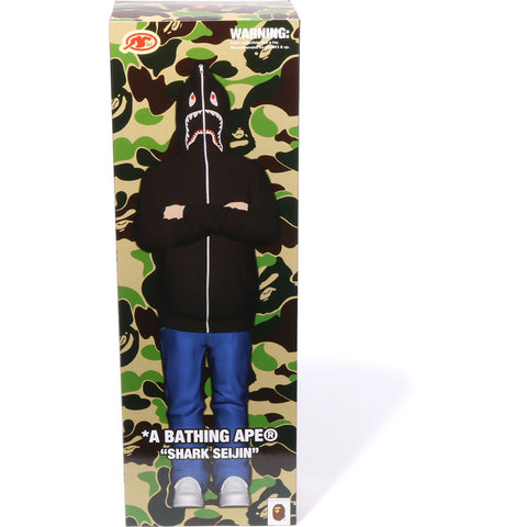 2ND SHARK FIGURE M